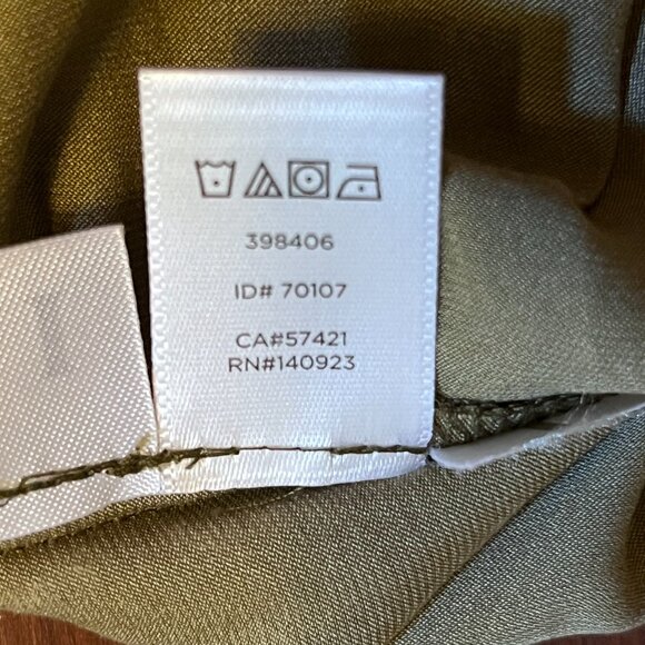 LOFT olive green sleeveless blouse small - Picture 4 of 5